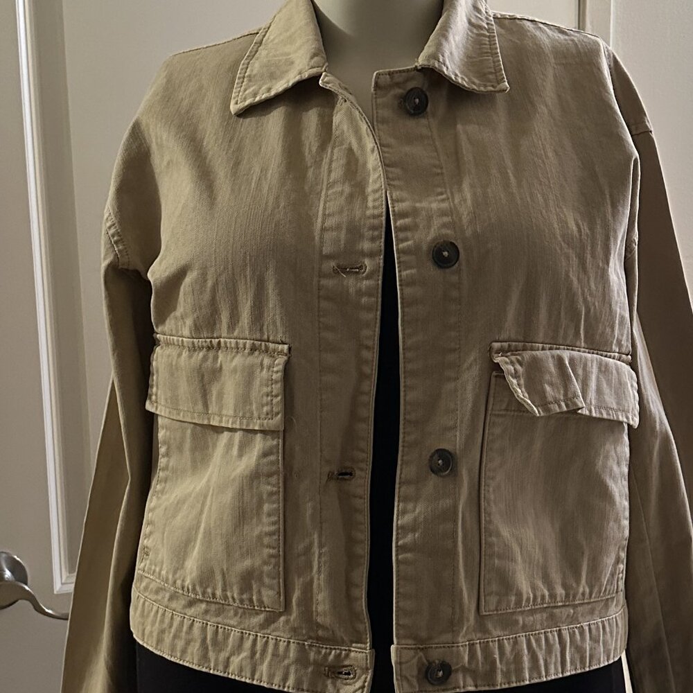 Women's Gap Relaxed Fit Demin Jacket Size xl NWT